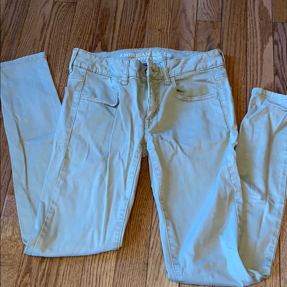 American Eagle tan jeggings size 2